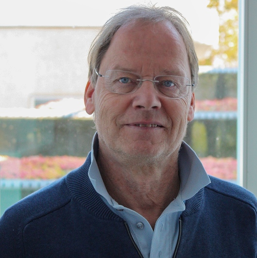 Mathias Henneberg Interview